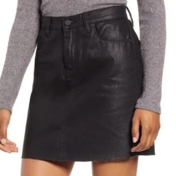 Black [BLANKNYC] size 26 faux leather skirt medium rise w/ button & fly EUC - Picture 3 of 8
